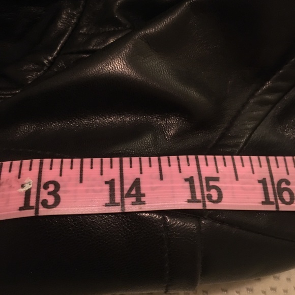 Women’s black leather coat with liner - Picture 7 of 7